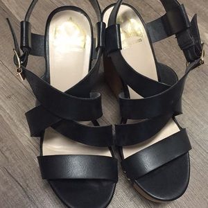 Black wedges